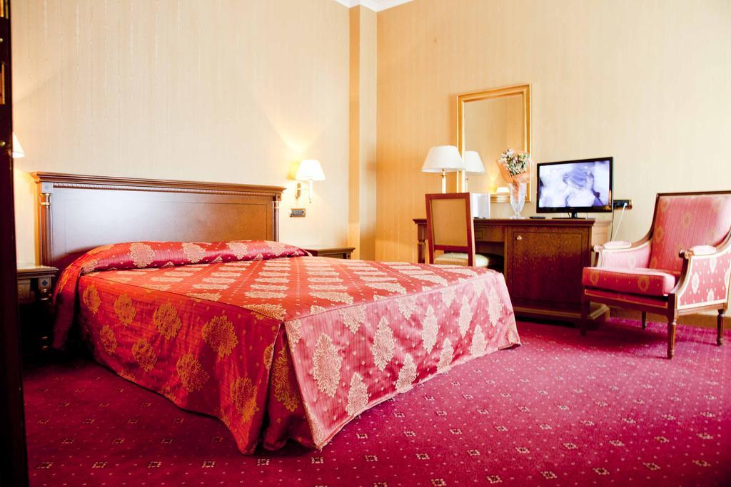 Hotel Jolly 카스트로빌라리 객실 사진