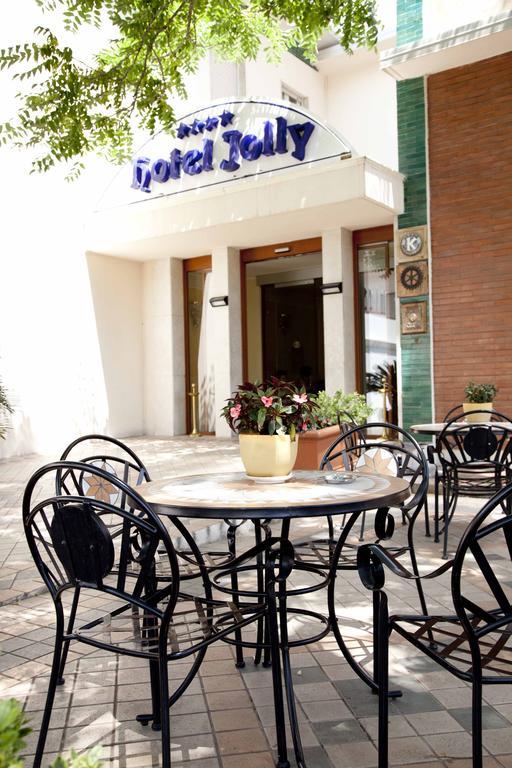 Hotel Jolly 카스트로빌라리 외부 사진